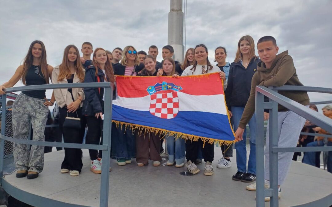 Posjet učenika osmog razreda Vukovaru